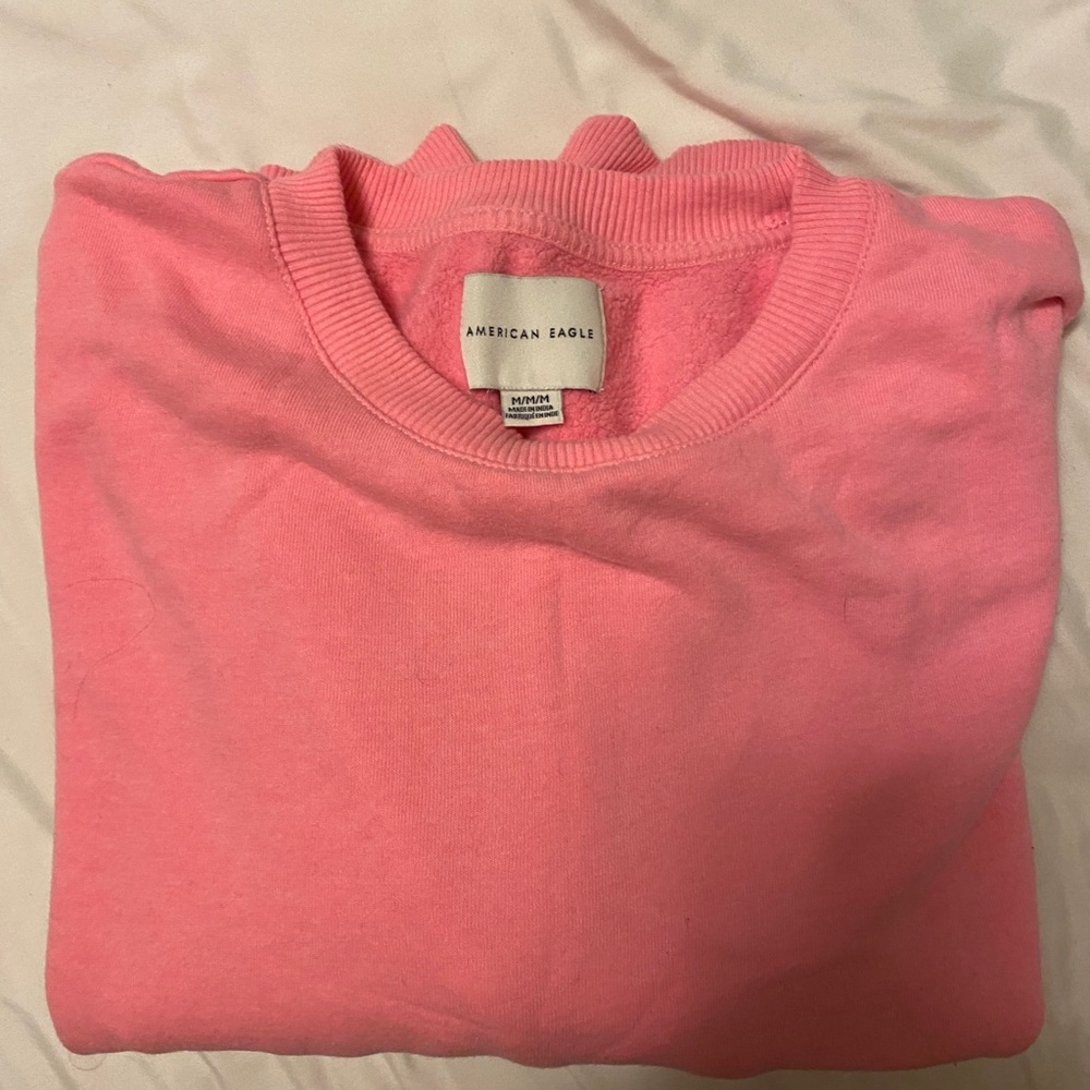 aeo neon pink crewneck size medium